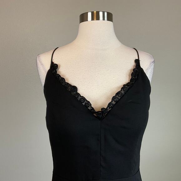 Jarlo Backless Lace and Crepe Long A-Line Evening Gown Size 8 Formal Dress - Picture 5 of 10